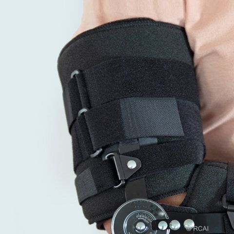 Universal Arm Brace Restorative Care of America Inc